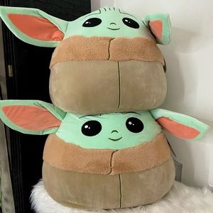 Star Wars’ Baby Yoda, Squishmallow 20inches, NEW